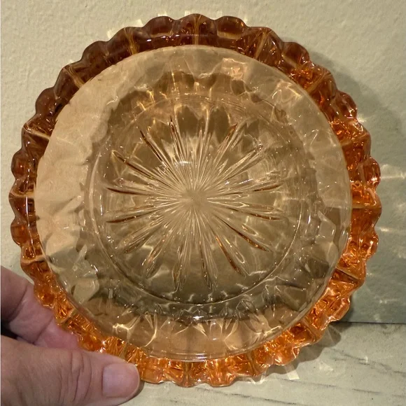 Vintage Mid Century Scalloped Edge Pink Glass Ashtray - Picture 2 of 5